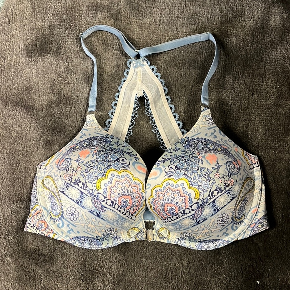Victoria’s Secret Very Sexy push up bra